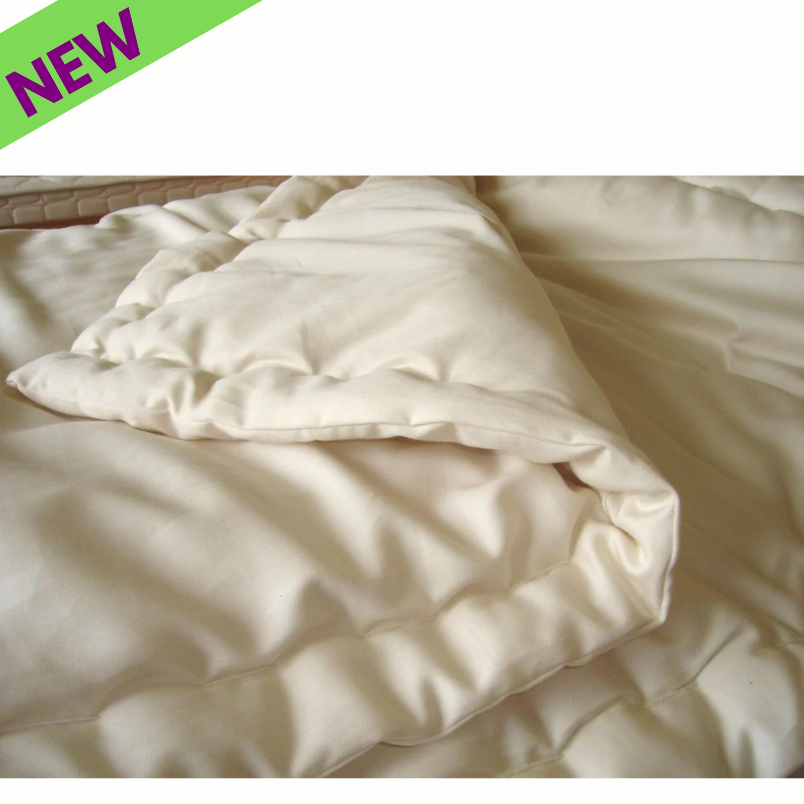 Holy Lamb Wool Comforter Extra Warmth King 108" x 92" with soft organic fabric, marked as new.